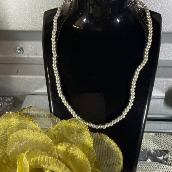 WHITE PEARL CHOKER 4mm - Picture 1 of 5